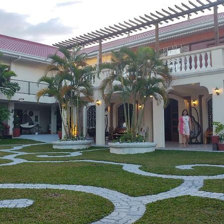 Casa Familya Hotel Batac Ngoại thất bức ảnh