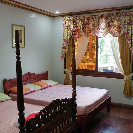 Casa Familya Hotel Batac Ngoại thất bức ảnh